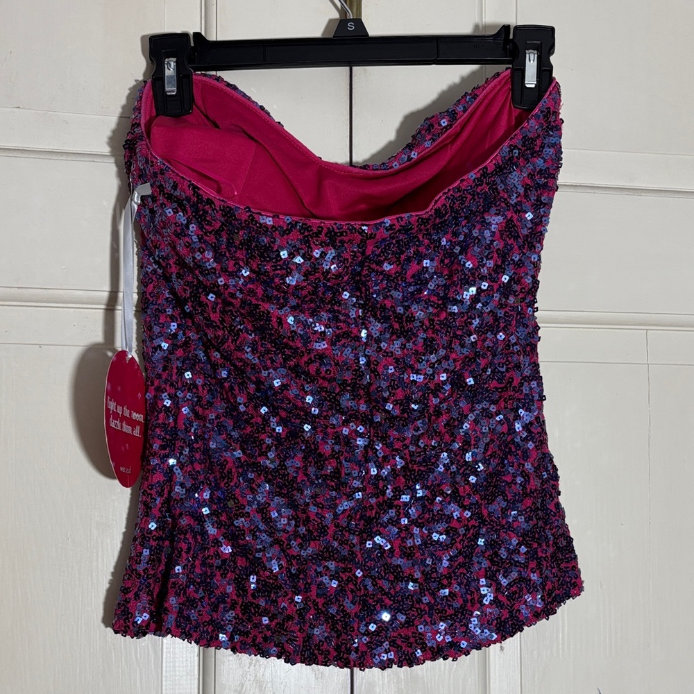 Wet Seal Pink and Blue Sequin Top - Picture 4 of 4